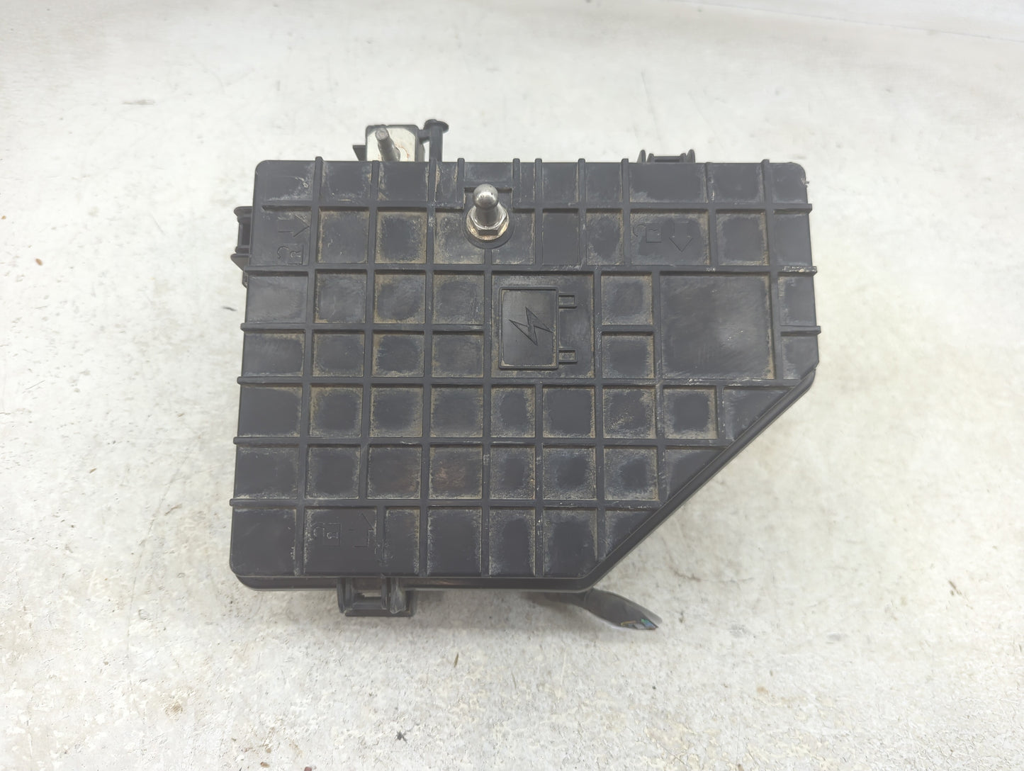 2010 Cadillac Cts Fusebox Fuse Box Panel Relay Module P/N:20858891 Fits OEM Used Auto Parts - Oemusedautoparts1.com