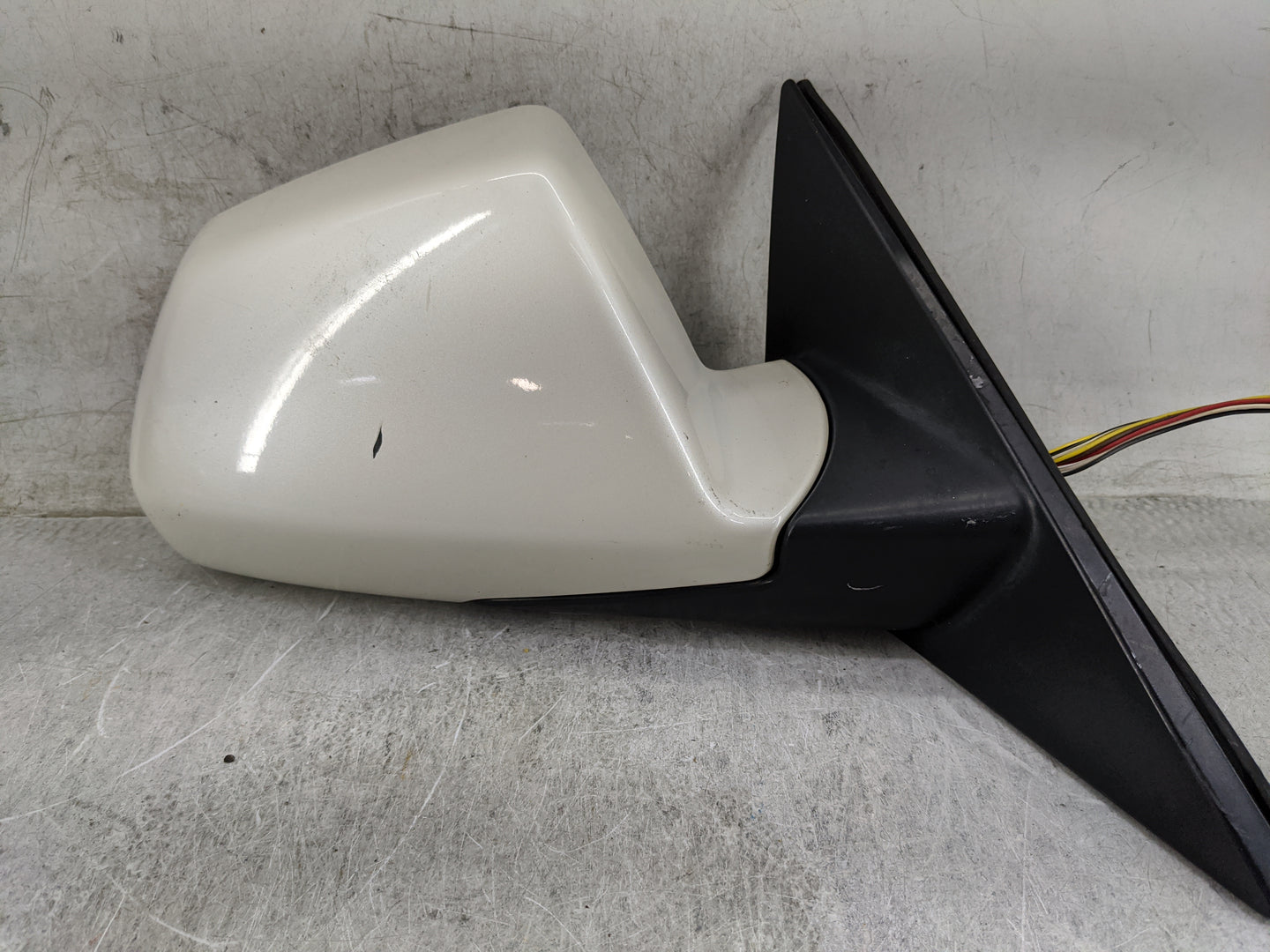 2008-2014 Cadillac Cts Passenger Side View Mirror - Right Door Mirror OEM Used - Oemusedautoparts1.com