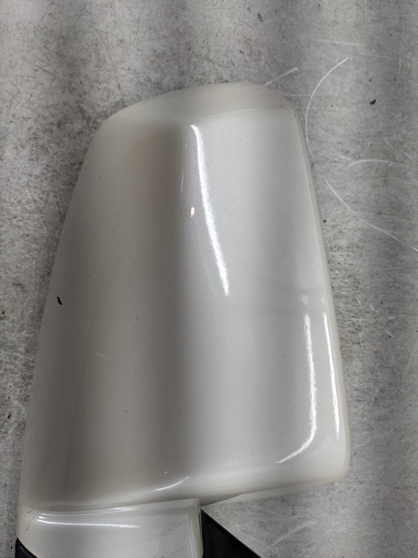 2008-2014 Cadillac Cts Passenger Side View Mirror - Right Door Mirror OEM Used - Oemusedautoparts1.com
