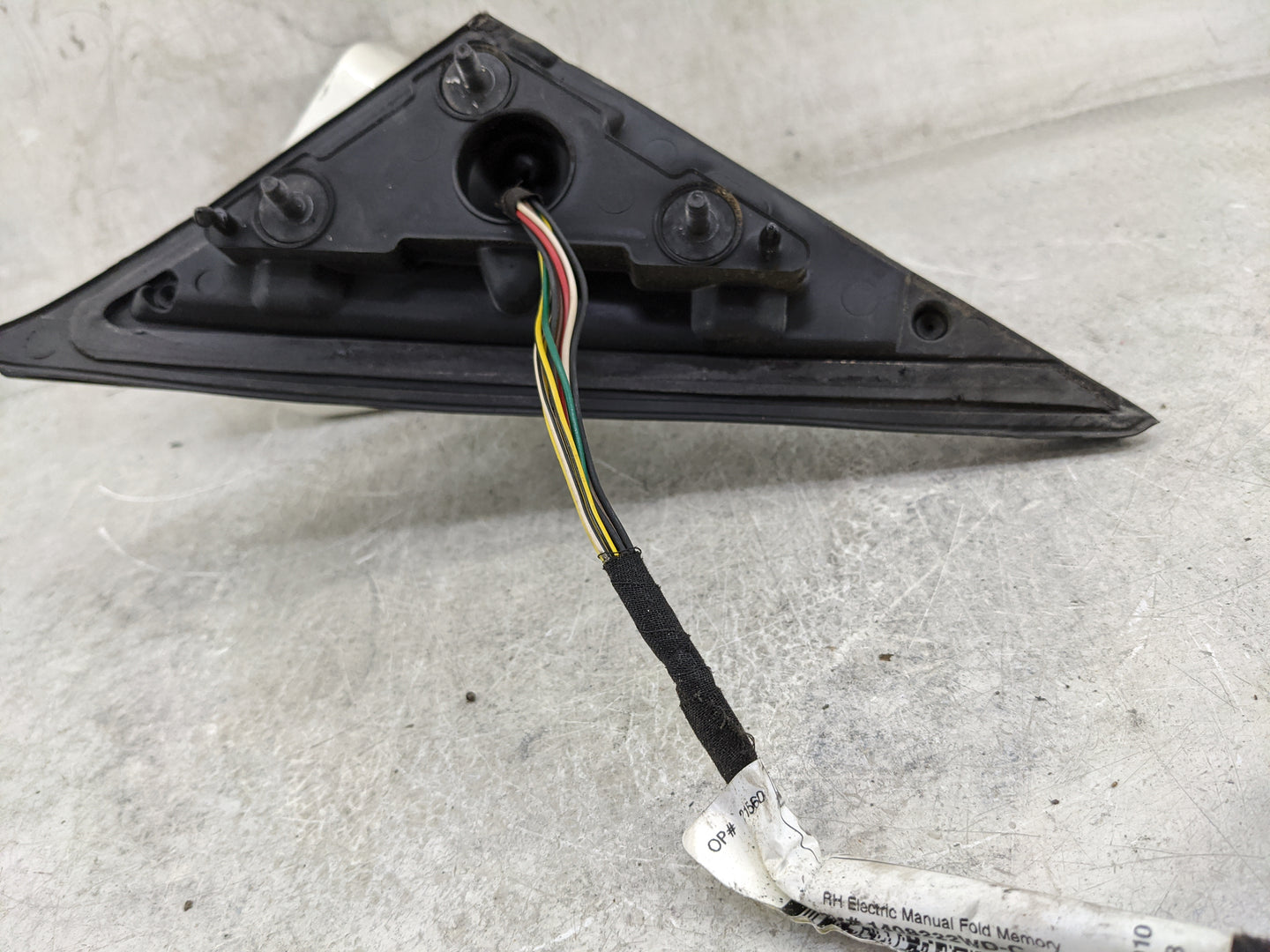 2008-2014 Cadillac Cts Passenger Side View Mirror - Right Door Mirror OEM Used - Oemusedautoparts1.com