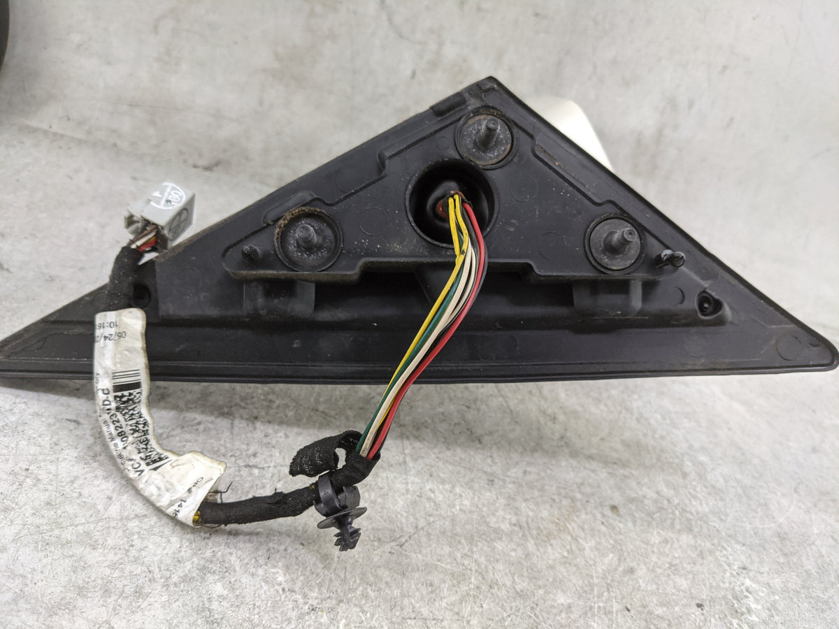 2008-2014 Cadillac Cts Driver Side View Mirror - Left Door Mirror OEM Used - Oemusedautoparts1.com