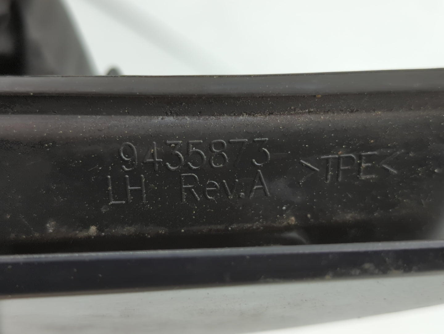 2008-2014 Cadillac Cts Side Mirror Replacement Driver Left View Door Mirror P/N:9435873 25828055 Fits OEM Used Auto Parts - 