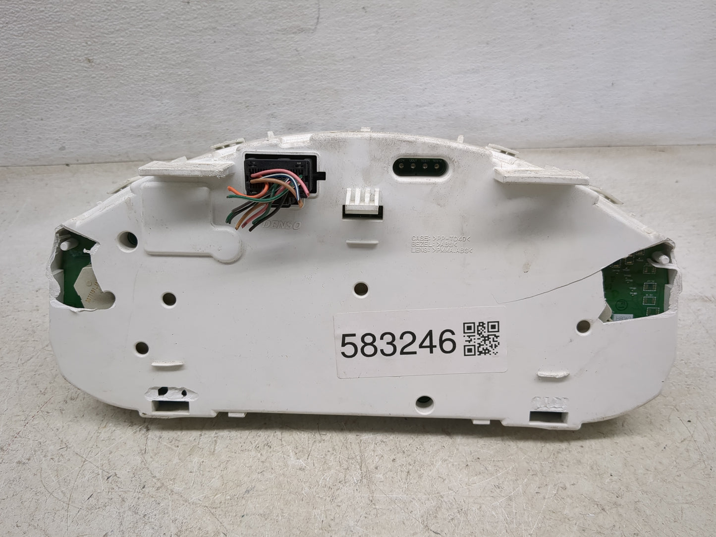 2008-2011 Cadillac Cts Instrument Cluster Speedometer Gauges P/N:TN157540-0568 25903557 Miles: Fits Fits 2008 2009 2010 2011