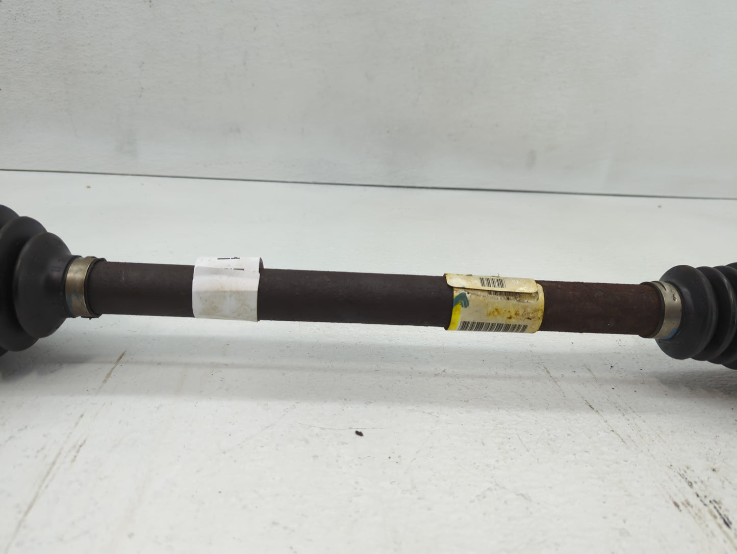 2008-2014 Cadillac Cts Axle Shaft Front Driver Cv C/v - Oemusedautoparts1.com