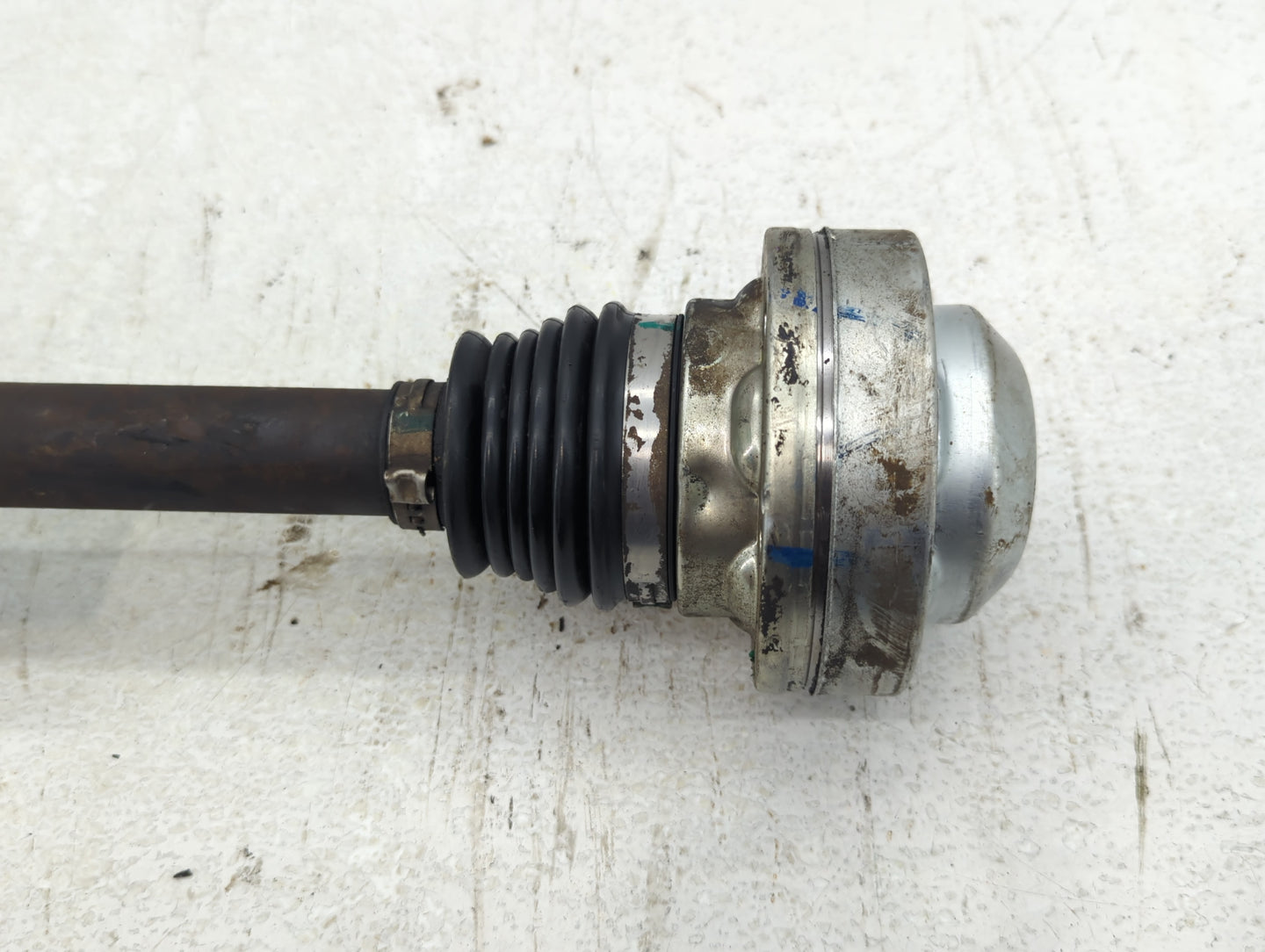 2008-2014 Cadillac Cts Axle Shaft Front Driver Cv C/v - Oemusedautoparts1.com