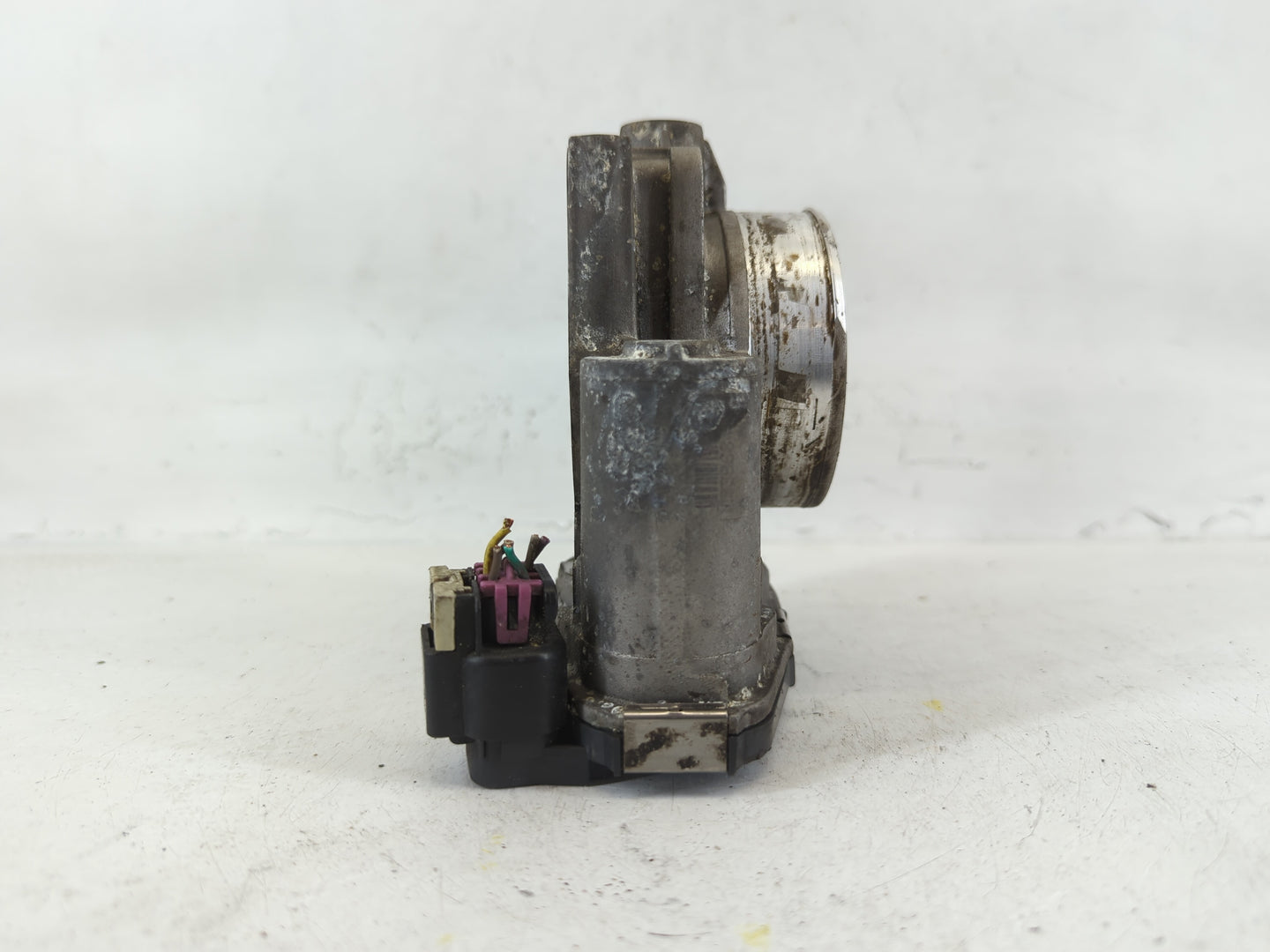 2008-2011 Cadillac Cts Throttle Body P/N:3509AA994AA8684C Fits Fits 2007 2008 2009 2010 2011 2012 OEM Used Auto Parts - Oemu