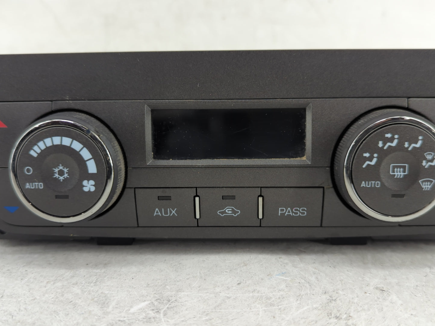 2007-2011 Cadillac Dts Climate Control Module Temperature AC/Heater Replacement P/N:25839377 Fits Fits 2007 2008 2009 2010 2