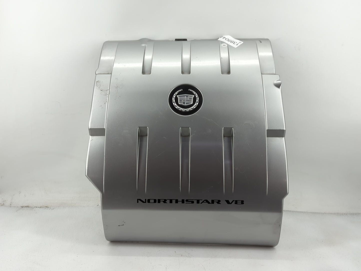 2010 Cadillac Dts Engine Cover - Oemusedautoparts1.com