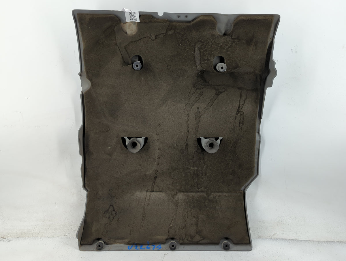 2010 Cadillac Dts Engine Cover - Oemusedautoparts1.com