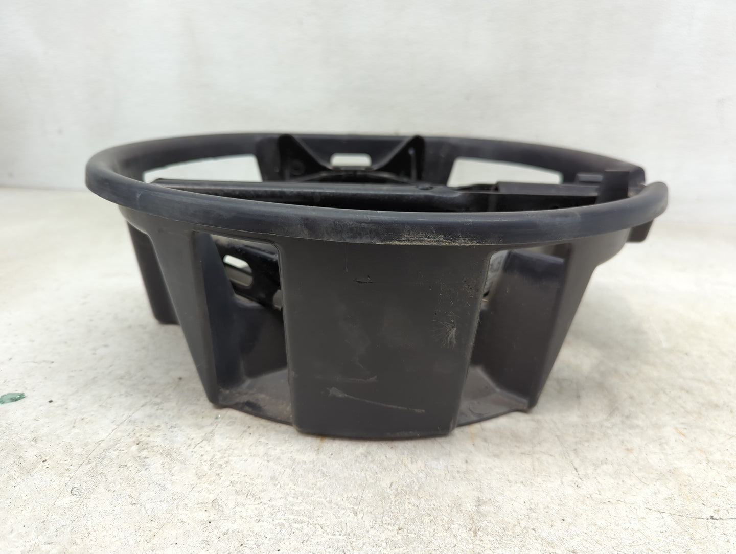2010 Cadillac Dts Spare Scissor Car Jack - Oemusedautoparts1.com