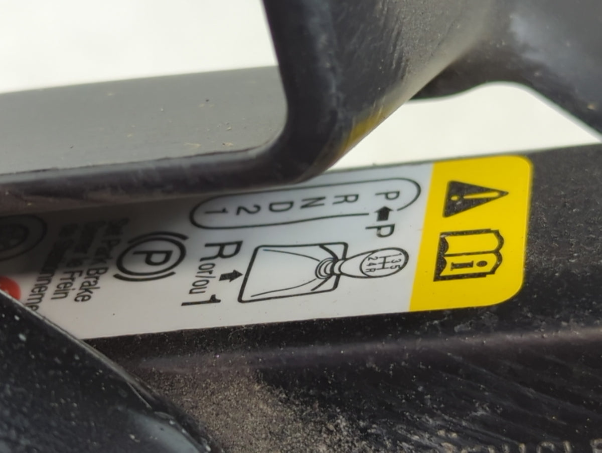 2010 Cadillac Dts Spare Scissor Car Jack - Oemusedautoparts1.com