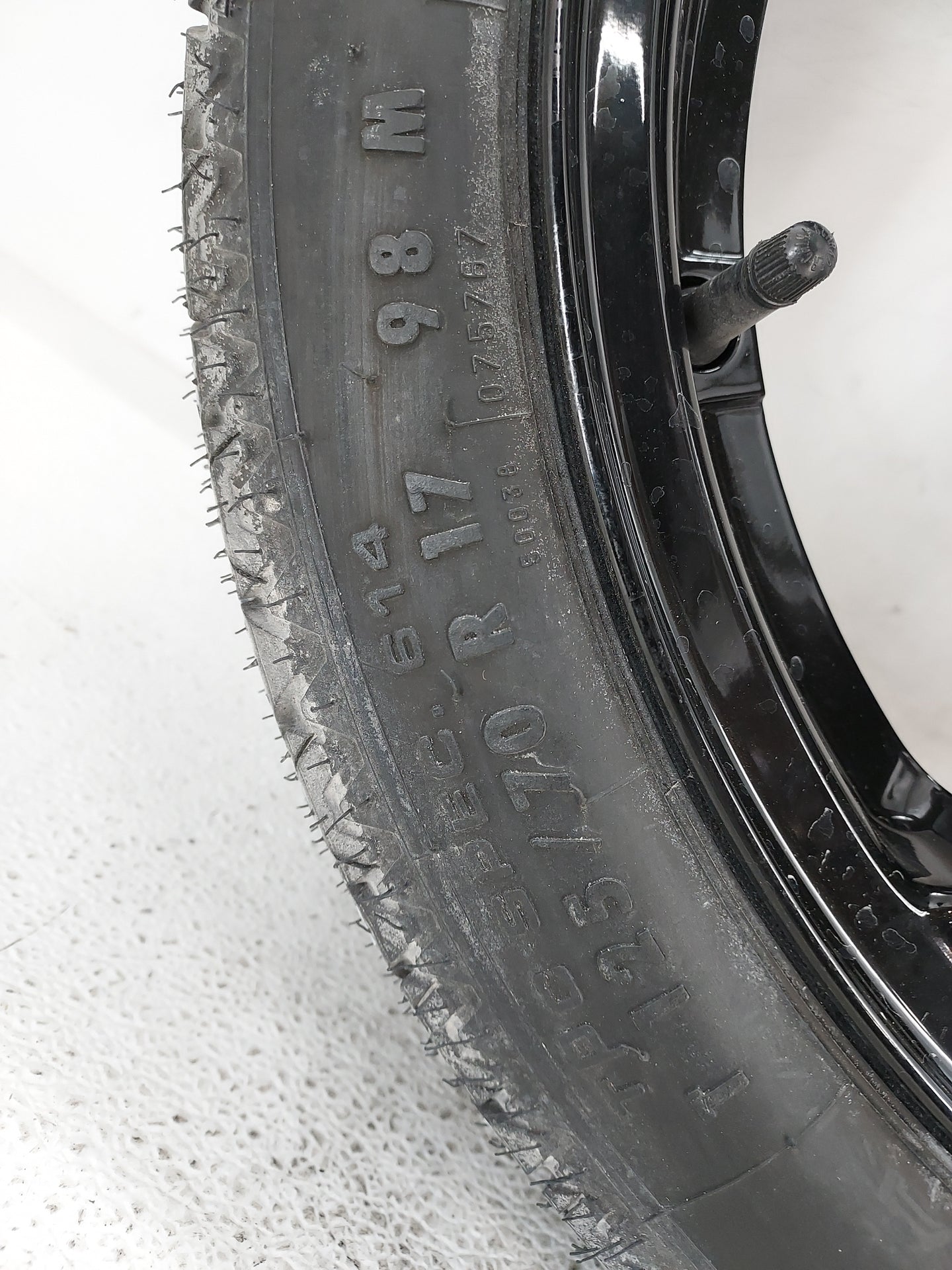 2006-2011 Cadillac Dts Spare Donut Tire Wheel Rim Oem 1420787 - Oemusedautoparts1.com