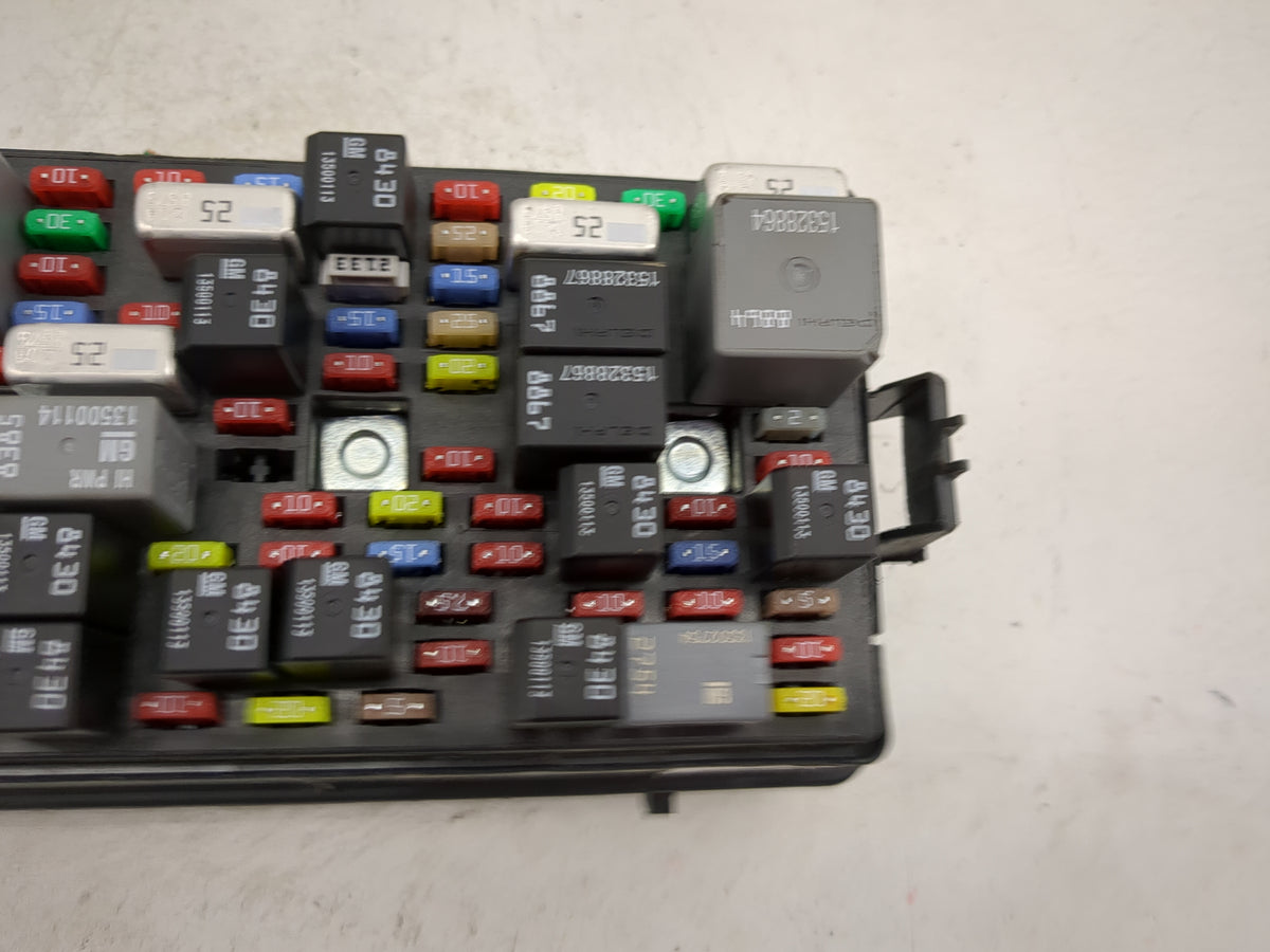 2009-2011 Cadillac Dts Fusebox Fuse Box Panel Relay Module P/N:13697145 1F-3558-1750 Fits Fits 2009 2010 2011 OEM Used Auto 