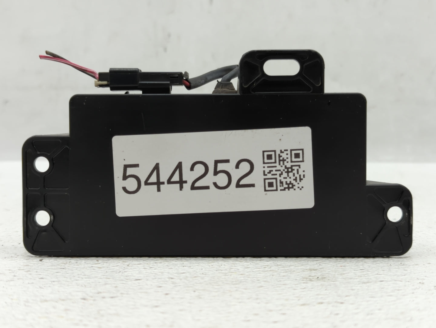 2010-2010 Cadillac Dts Chassis Control Module Ccm Bcm Body Control - Oemusedautoparts1.com