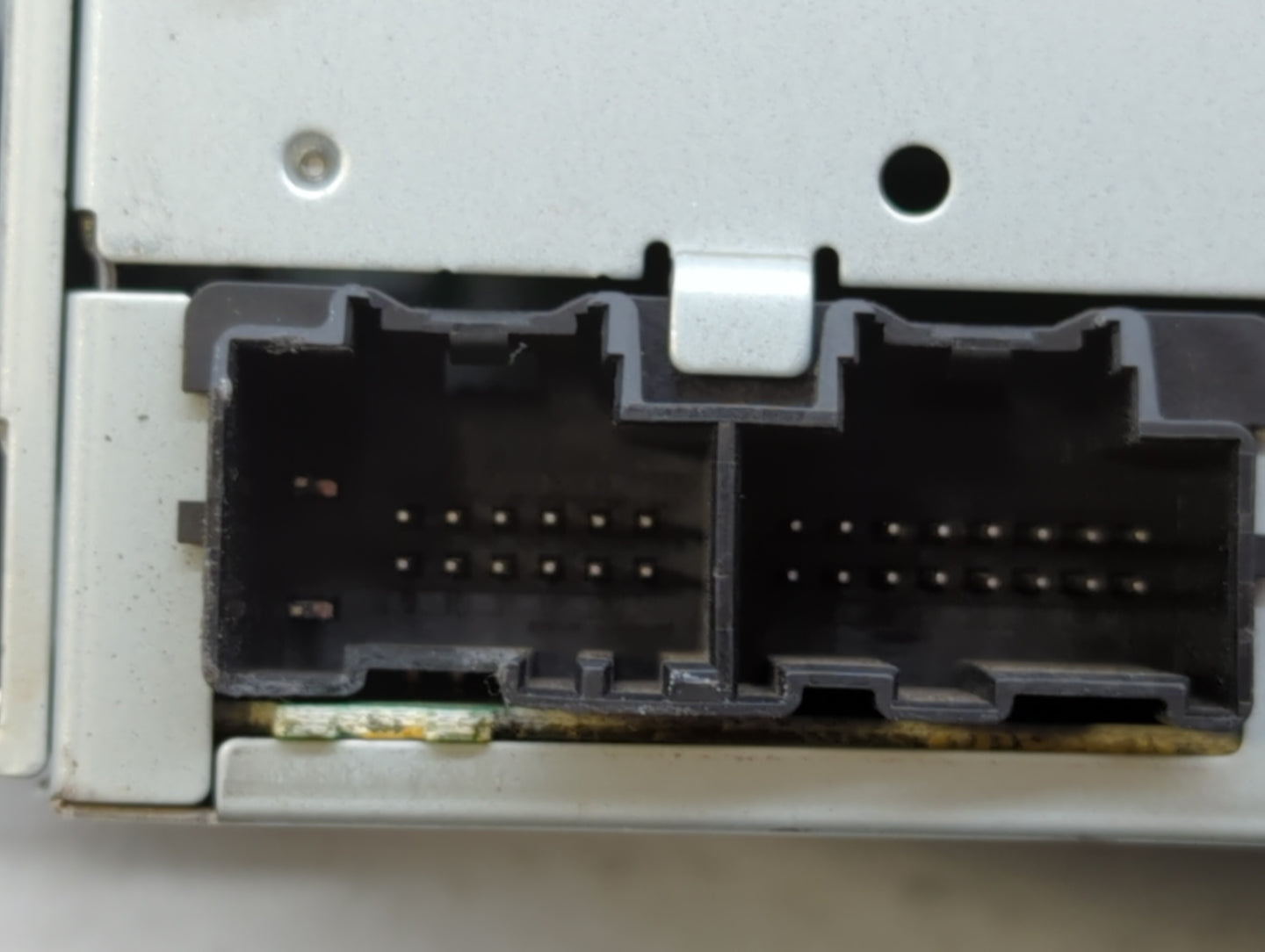 2008-2011 Cadillac Dts Radio AM FM Cd Player Receiver Replacement P/N:25849388 Fits Fits 2008 2009 2010 2011 OEM Used Auto P