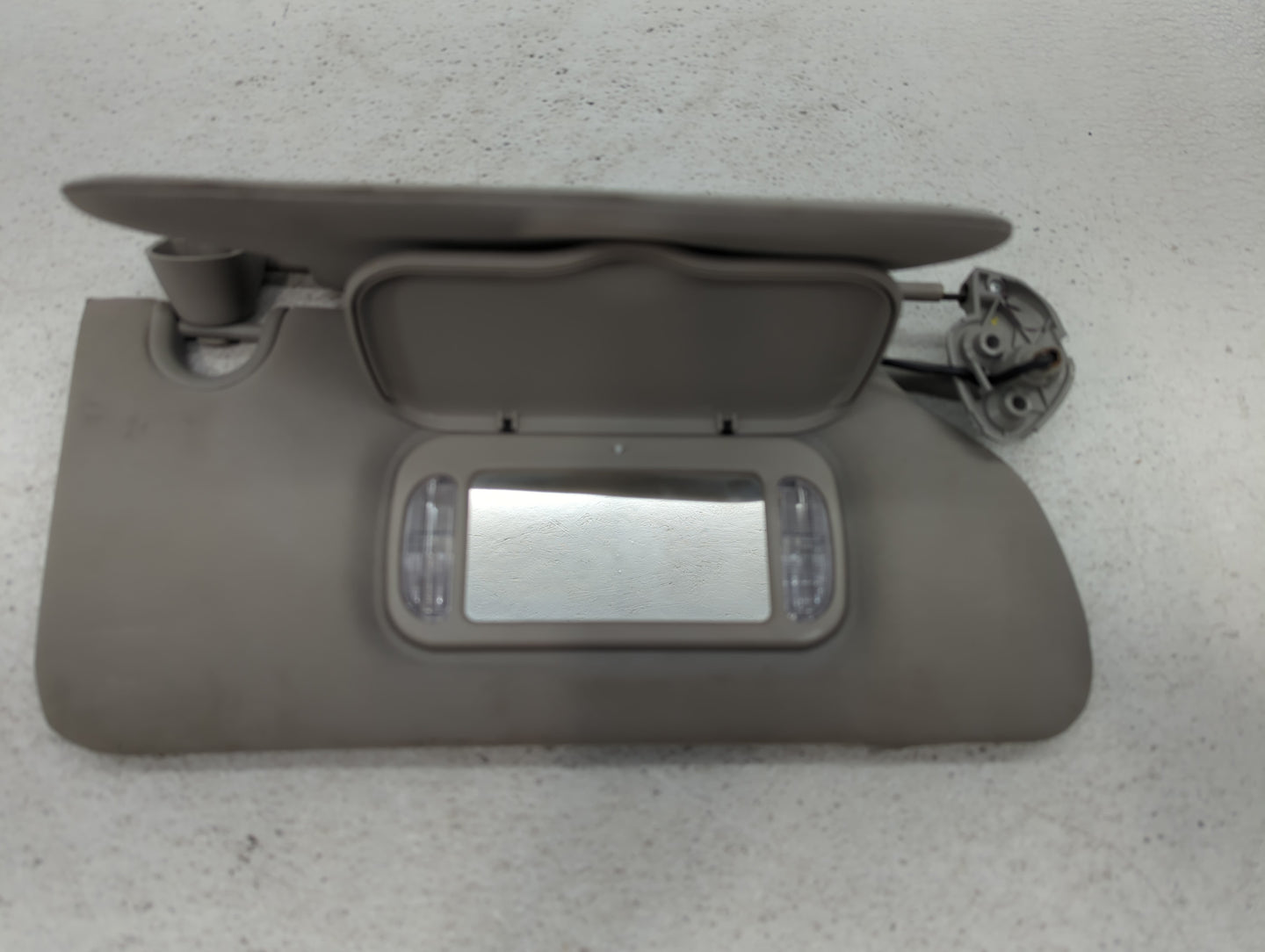 2008-2011 Cadillac Dts Sun Visor Shade Replacement Passenger Right Mirror Fits Fits 2008 2009 2010 2011 OEM Used Auto Parts 