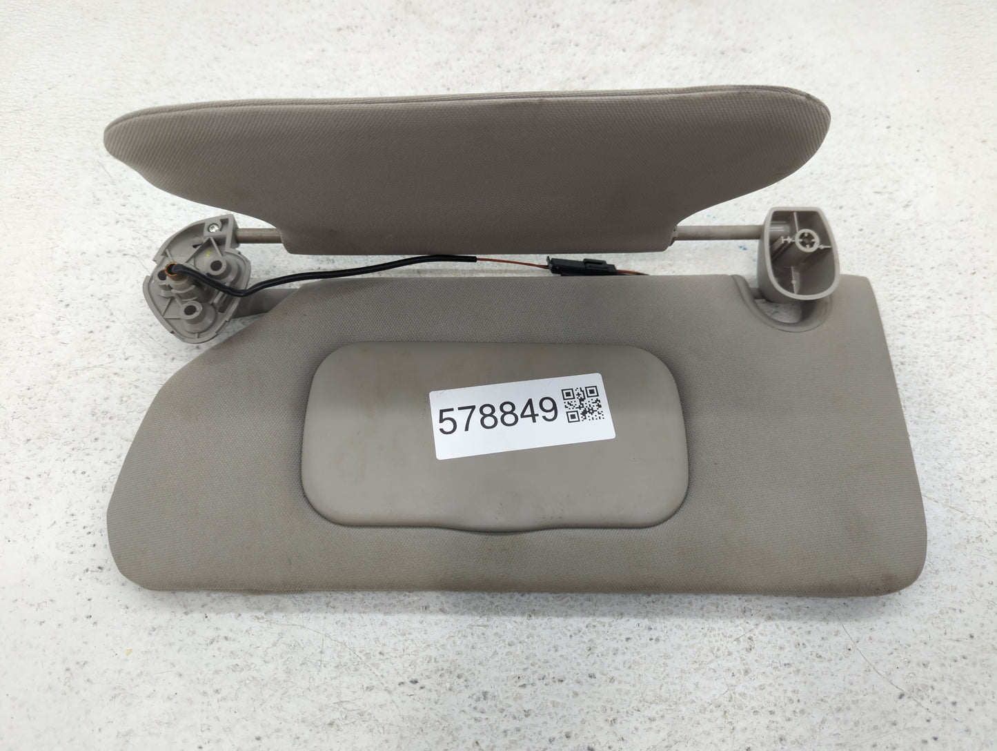 2008-2011 Cadillac Dts Sun Visor Shade Replacement Driver Left Mirror Fits Fits 2008 2009 2010 2011 OEM Used Auto Parts - Oe