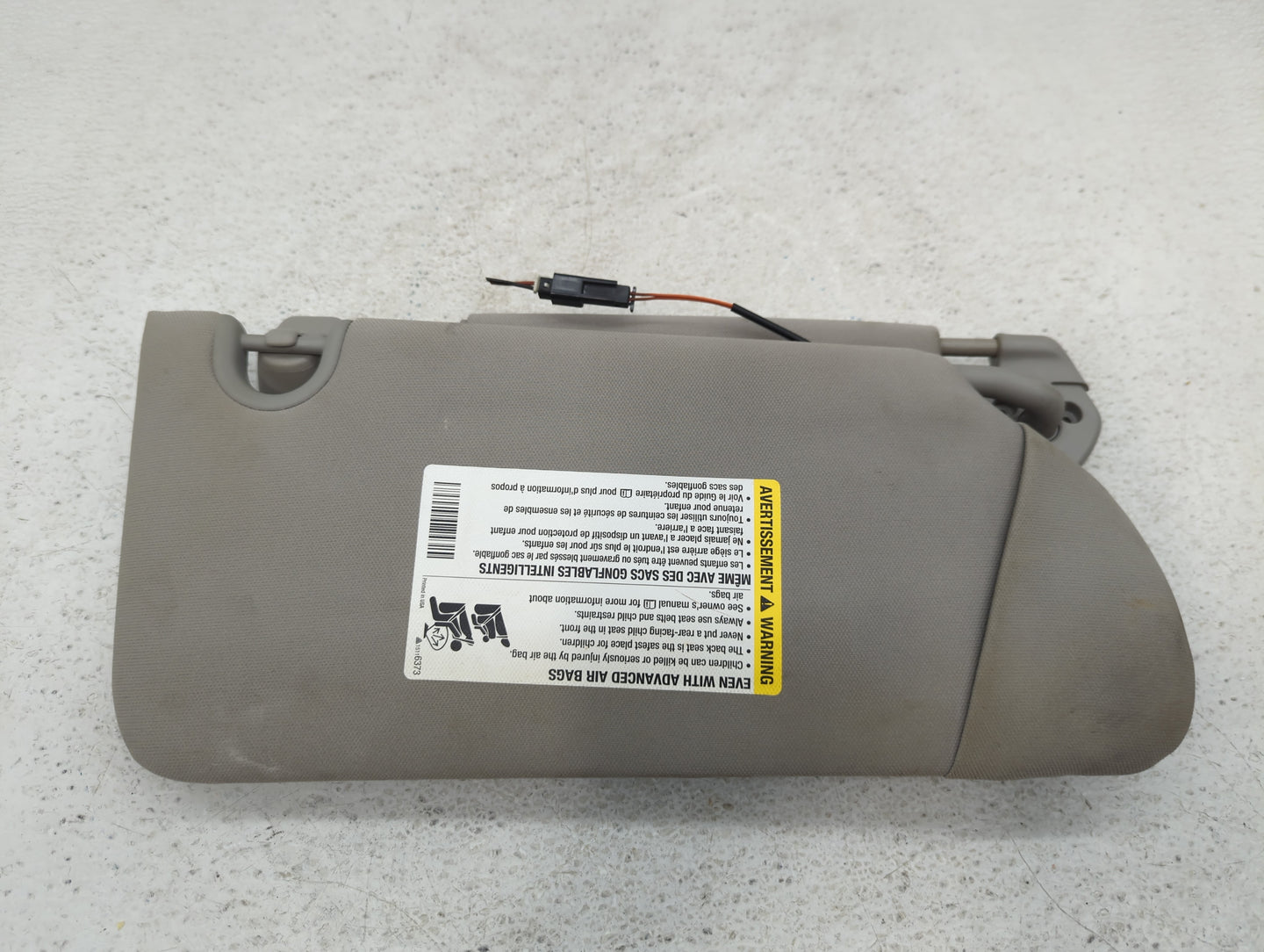2008-2011 Cadillac Dts Sun Visor Shade Replacement Driver Left Mirror Fits Fits 2008 2009 2010 2011 OEM Used Auto Parts - Oe