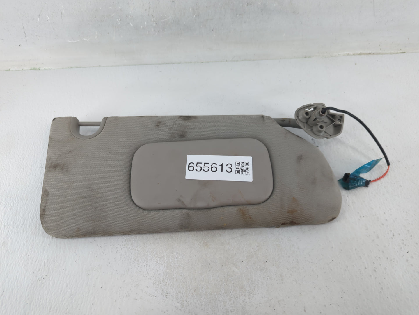 2008-2011 Cadillac Dts Sun Visor Shade Replacement Passenger Right Mirror Fits Fits 2008 2009 2010 2011 OEM Used Auto Parts 