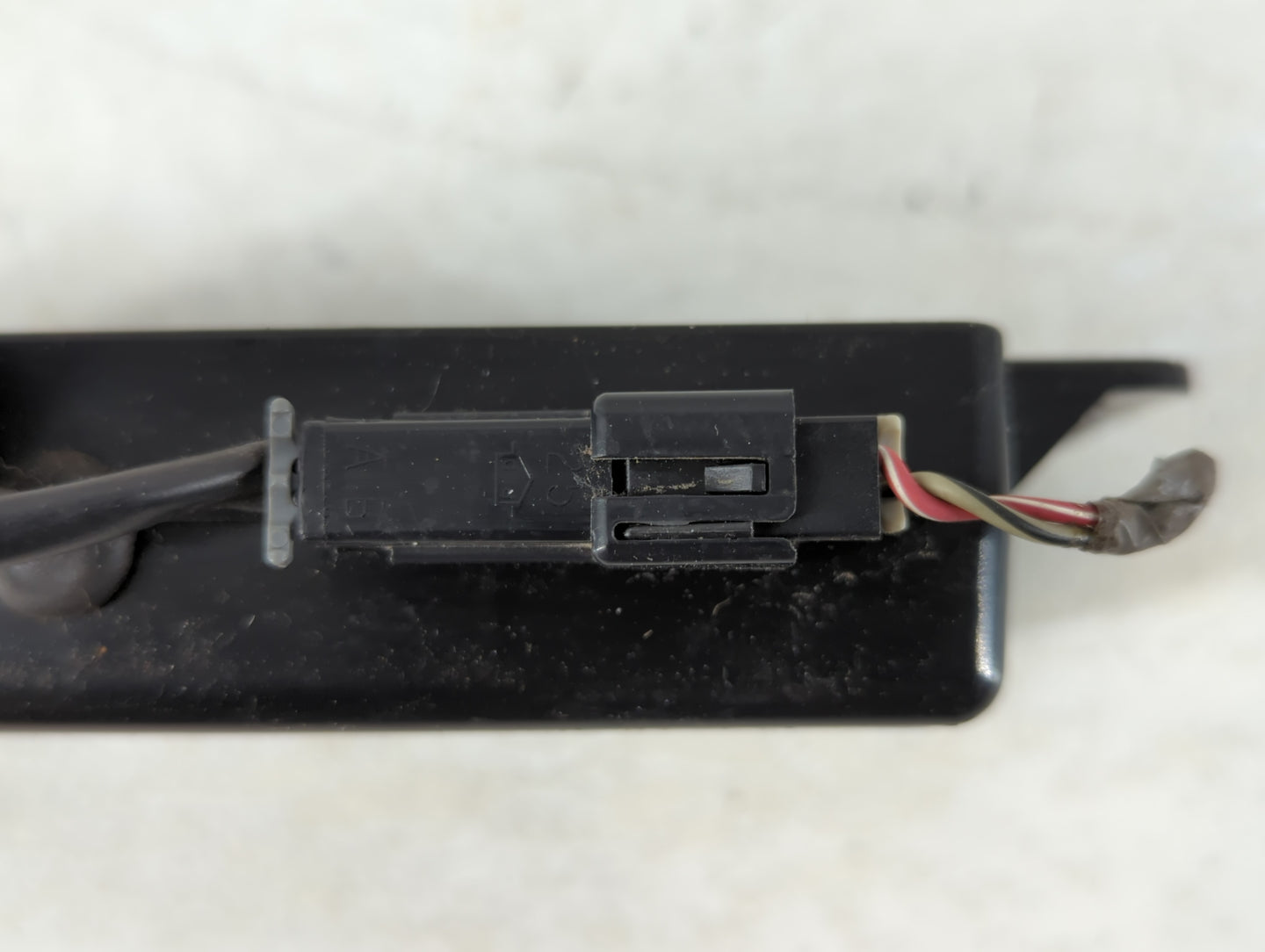 2010 Cadillac Dts Bluetooth Phone Communication Control Module Ccm Oem - Oemusedautoparts1.com