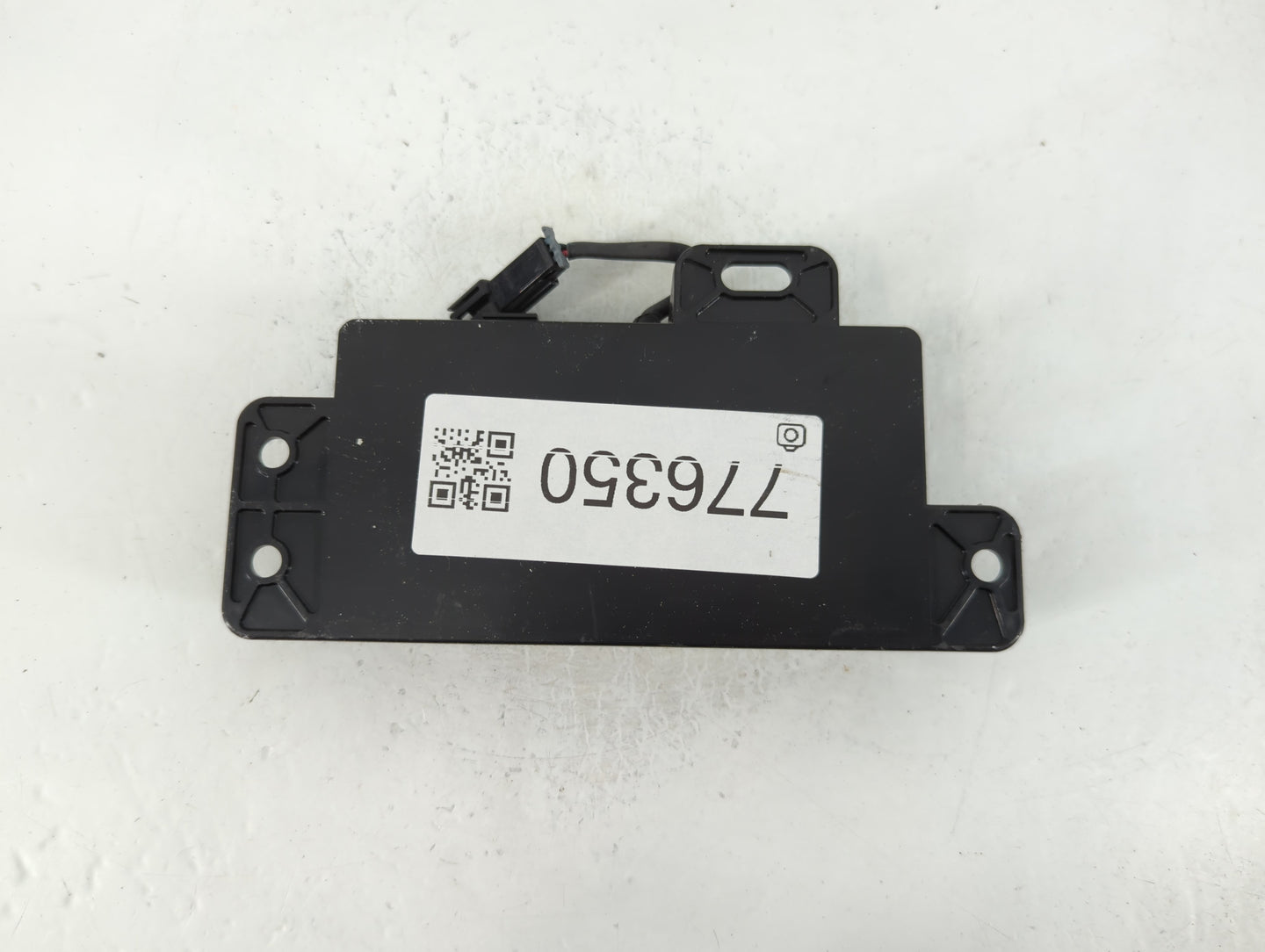 2010 Cadillac Dts Bluetooth Phone Communication Control Module Ccm Oem - Oemusedautoparts1.com