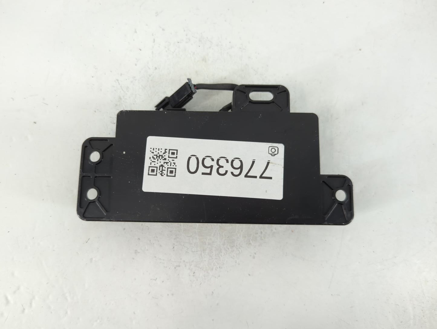 2010 Cadillac Dts Bluetooth Phone Communication Control Module Ccm Oem - Oemusedautoparts1.com