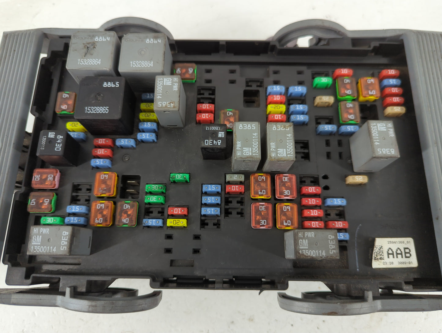 2010-2014 Cadillac Escalade Fusebox Fuse Box Panel Relay Module P/N:25941368_01 Fits Fits 2010 2011 2012 2013 2014 OEM Used 