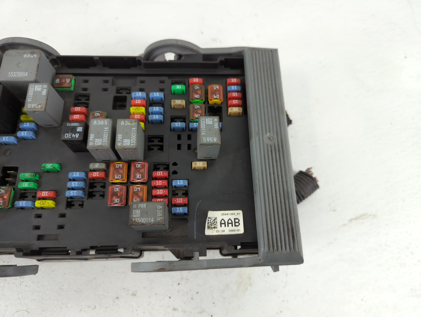 2010-2014 Cadillac Escalade Fusebox Fuse Box Panel Relay Module P/N:25941368_01 Fits Fits 2010 2011 2012 2013 2014 OEM Used 