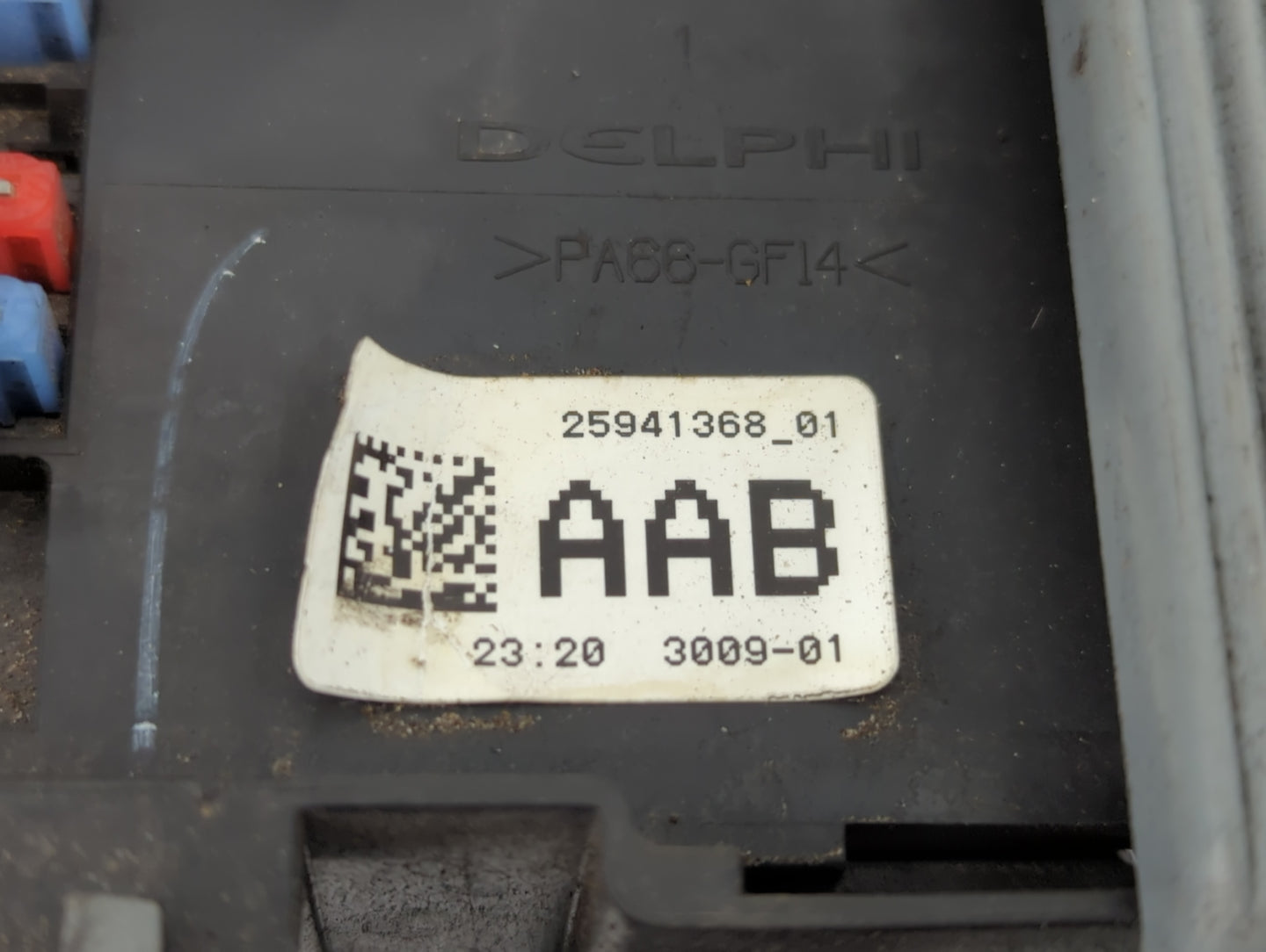 2010-2014 Cadillac Escalade Fusebox Fuse Box Panel Relay Module P/N:25941368_01 Fits Fits 2010 2011 2012 2013 2014 OEM Used 