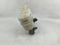 2009-2014 Cadillac Escalade Brake Master Cylinder - Oemusedautoparts1.com