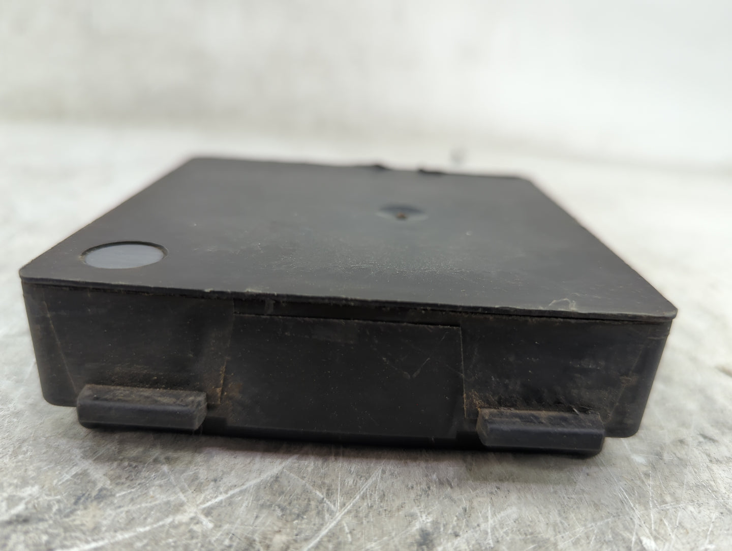 2010-2014 Cadillac Escalade Body Control Module Bcm Inner Cabin Fuse Box - Oemusedautoparts1.com