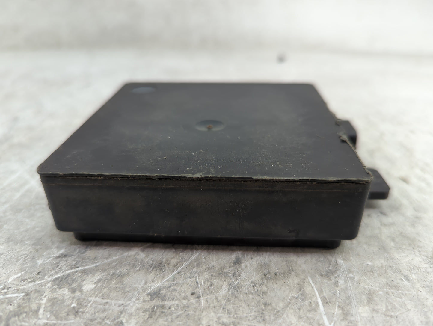 2010-2014 Cadillac Escalade Body Control Module Bcm Inner Cabin Fuse Box - Oemusedautoparts1.com