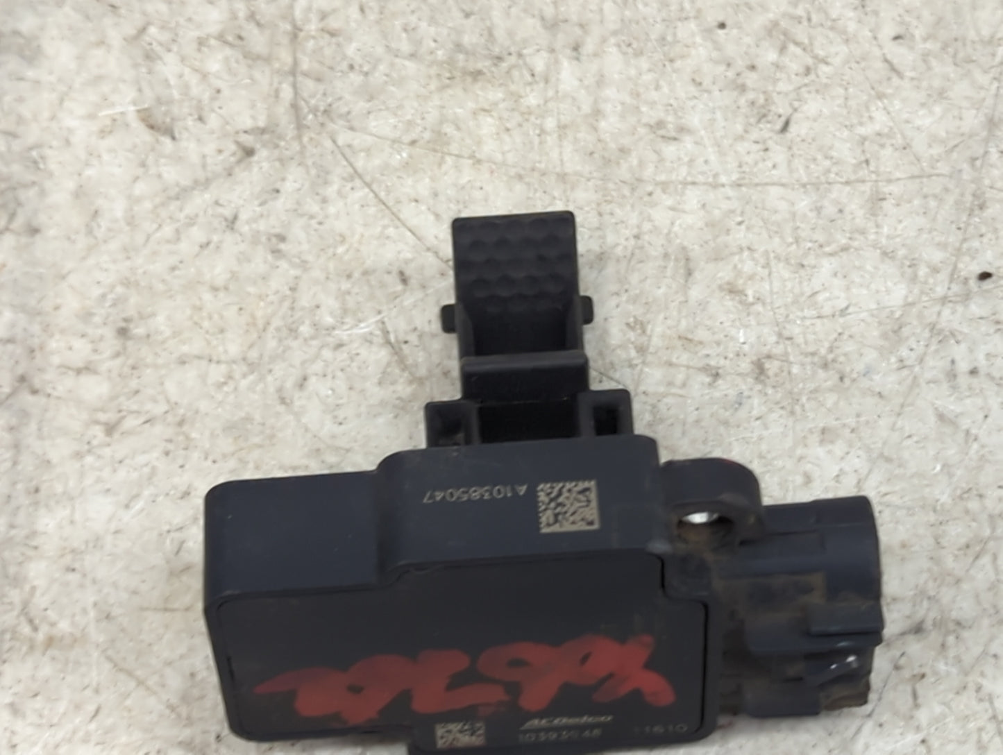 2009-2014 Cadillac Escalade Mass Air Flow Meter Maf 1488737 - Oemusedautoparts1.com