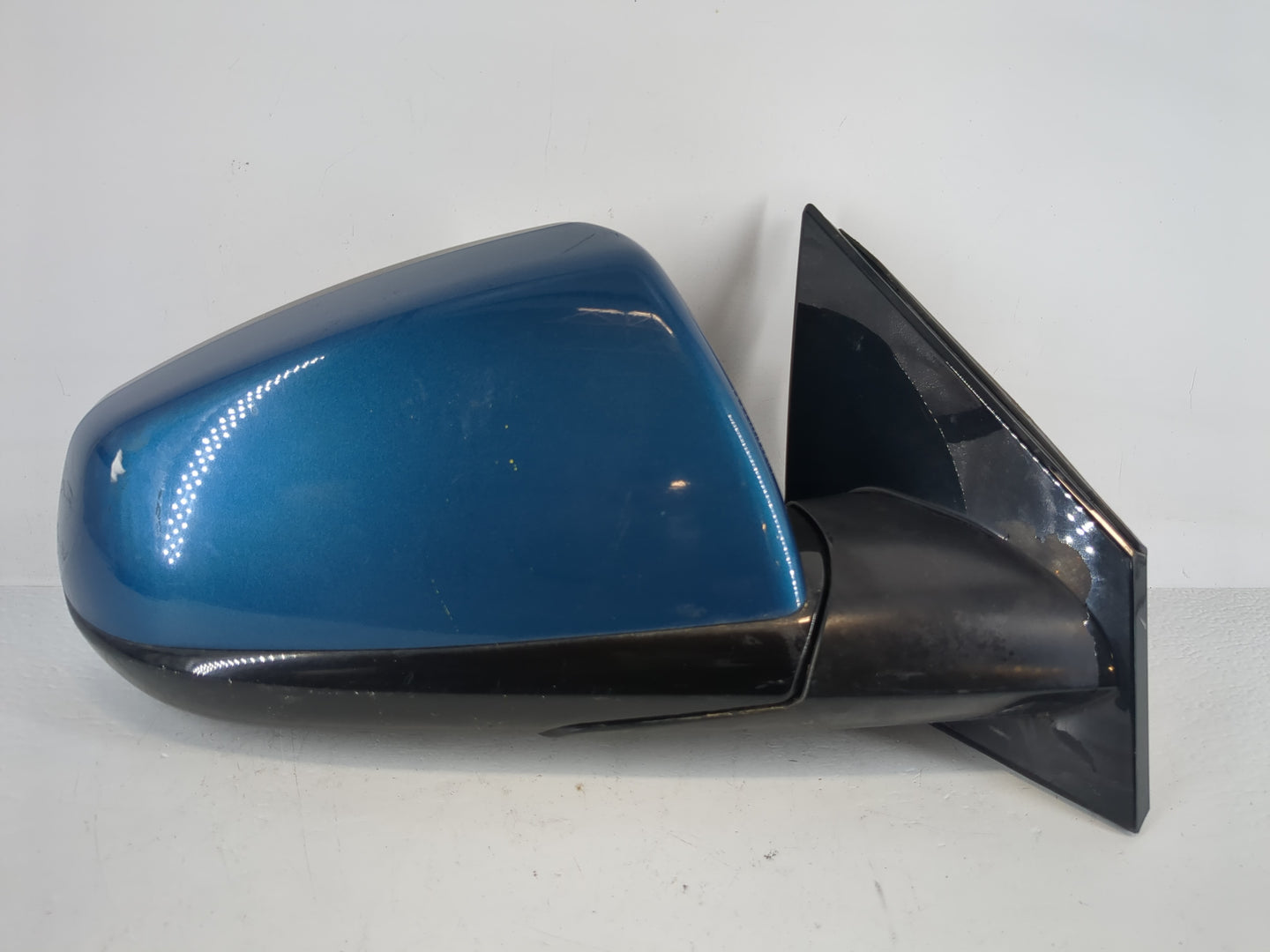 2010 Cadillac Srx Passenger Side View Mirror - Right Door Mirror OEM Used - Oemusedautoparts1.com