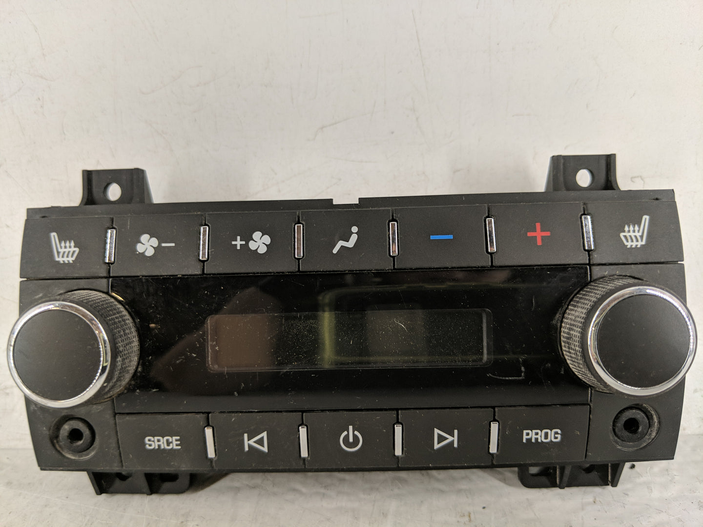 2010-2012 Cadillac Srx Radio AM FM Cd Player Receiver Replacement P/N:25794496 Fits Fits 2010 2011 2012 OEM Used Auto Parts 