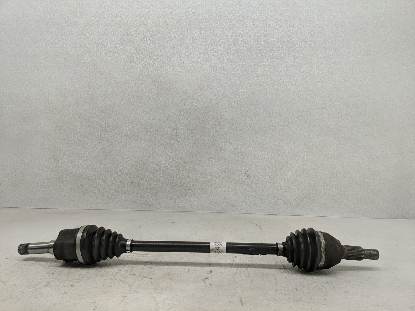 2010-2011 Cadillac Srx Axle Shaft Front Driver Cv C/v - Oemusedautoparts1.com