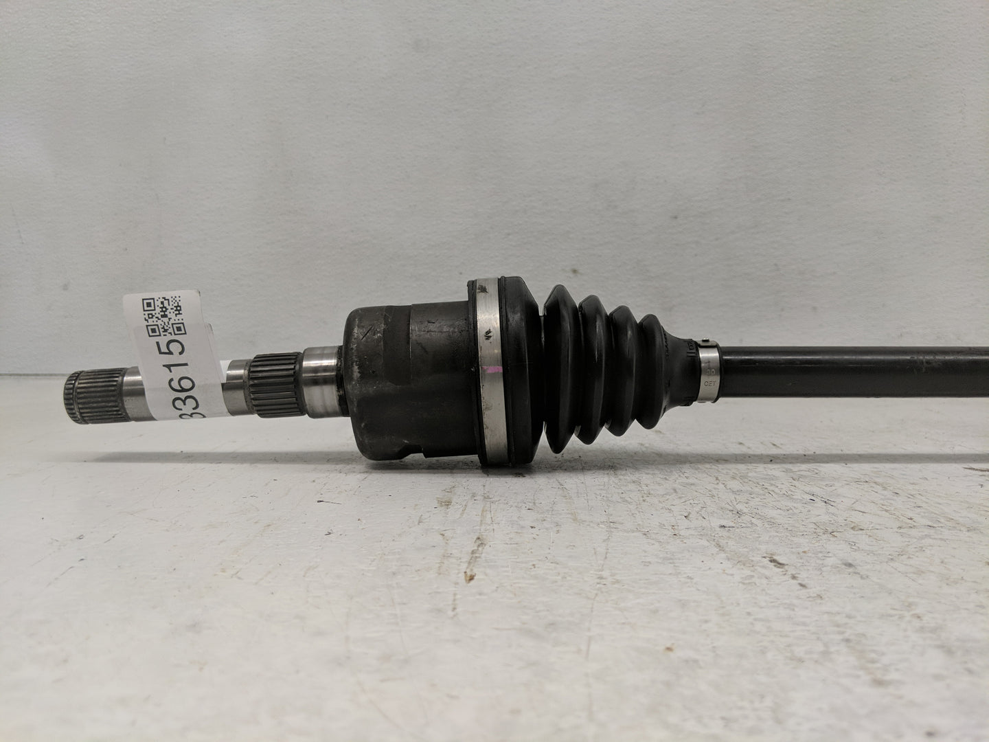 2010-2011 Cadillac Srx Axle Shaft Front Driver Cv C/v - Oemusedautoparts1.com
