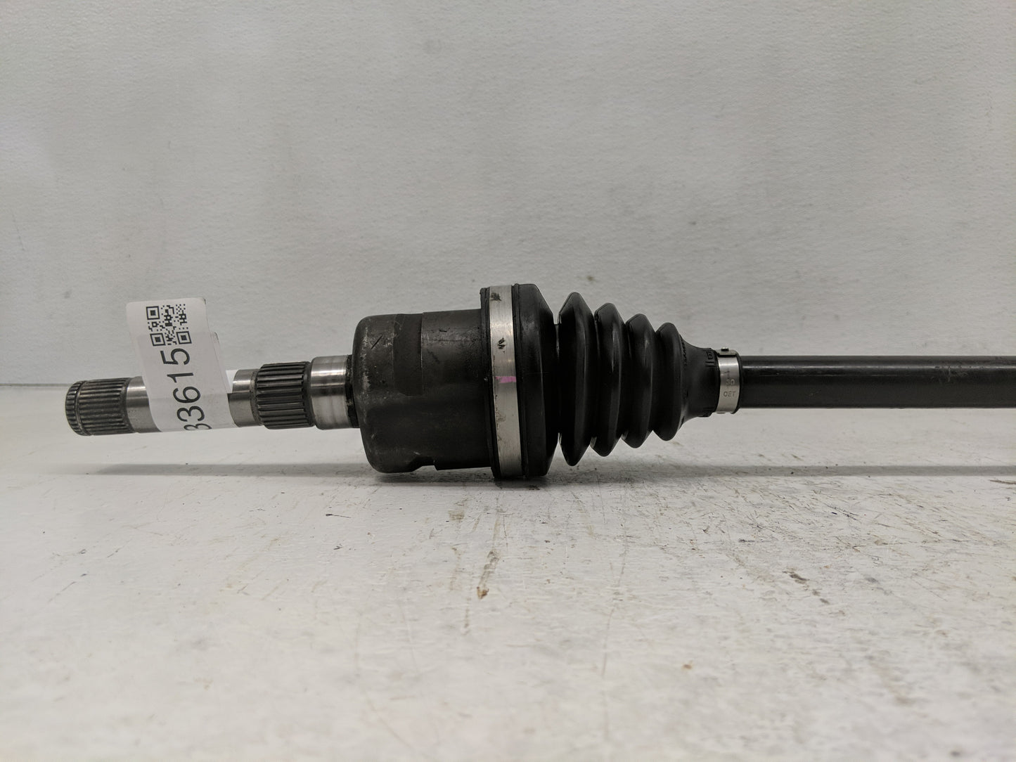 2010-2011 Cadillac Srx Axle Shaft Front Driver Cv C/v - Oemusedautoparts1.com