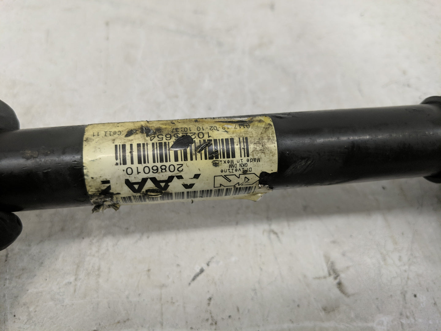 2010-2011 Cadillac Srx Axle Shaft Front Driver Cv C/v - Oemusedautoparts1.com