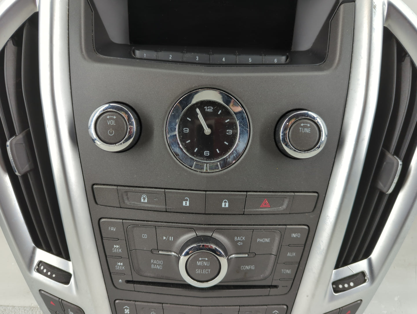 2010-2012 Cadillac Srx Radio AM FM Cd Player Receiver Replacement P/N:20882398H Fits Fits 2010 2011 2012 OEM Used Auto Parts