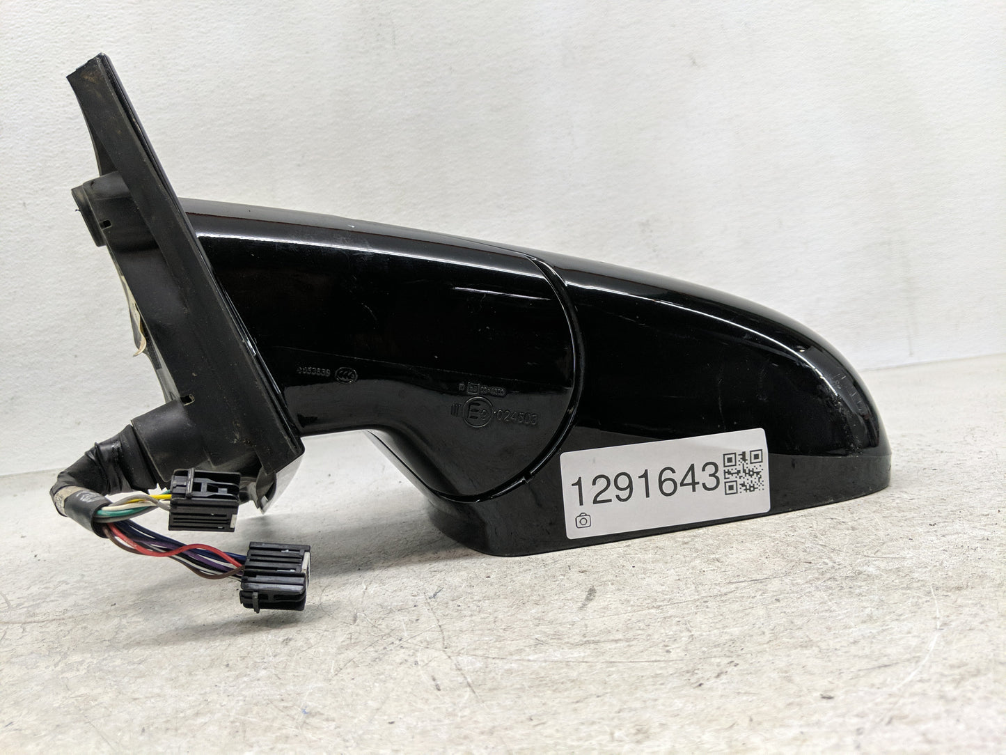 2010 Cadillac Srx Driver Side View Mirror - Left Door Mirror OEM Used - Oemusedautoparts1.com