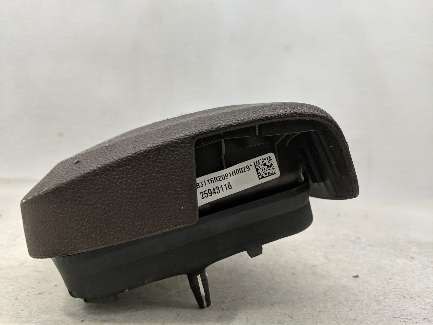 2010 Cadillac Srx Air Bag Driver Left Steering Wheel Mounted Fits OEM Used Auto Parts - Oemusedautoparts1.com
