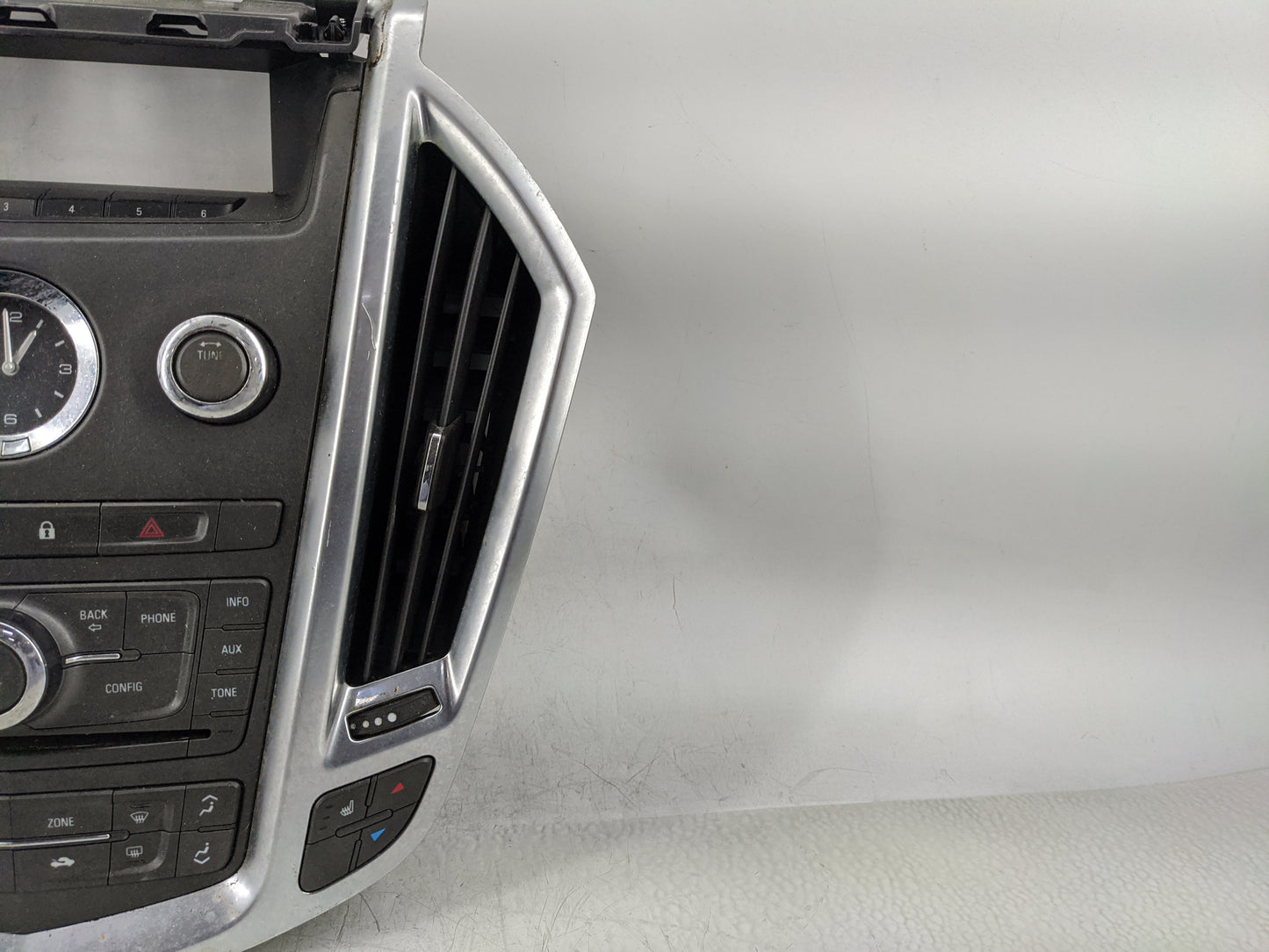 2010-2012 Cadillac Srx Radio AM FM Cd Player Receiver Replacement P/N:20882398H Fits Fits 2010 2011 2012 OEM Used Auto Parts