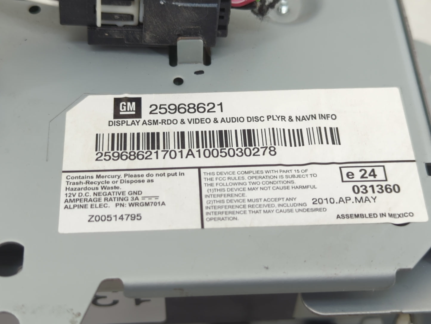 2010-2012 Cadillac Srx Radio AM FM Cd Player Receiver Replacement P/N:25968621 Fits Fits 2010 2011 2012 OEM Used Auto Parts 
