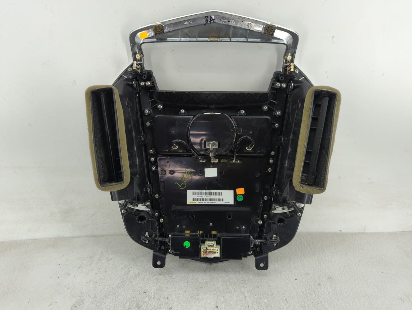 2010 Cadillac Srx Radio Control Panel 1388780 - Oemusedautoparts1.com