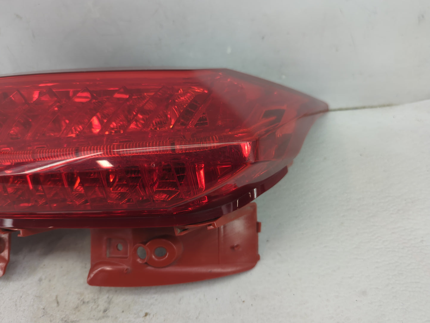 2010-2016 Cadillac Srx Tail Light Assembly Driver Left OEM Fits Fits 2010 2011 2012 2013 2014 2015 2016 OEM Used Auto Parts 