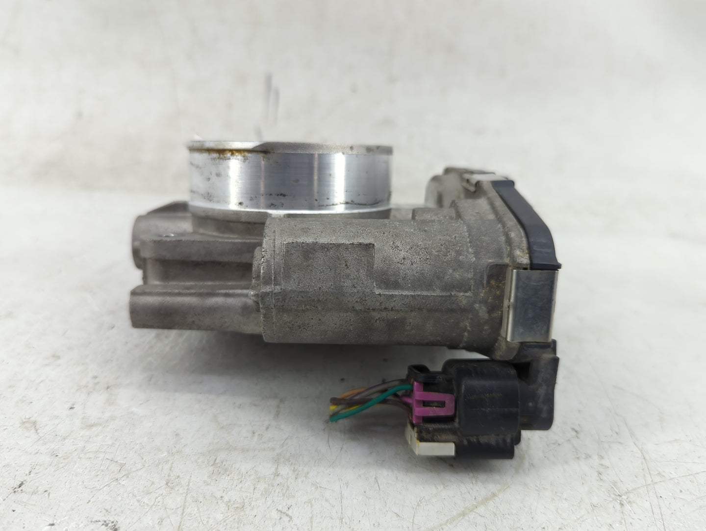 2007-2011 Cadillac Srx Throttle Body P/N:2173103 Fits Fits 2007 2008 2009 2010 2011 2012 OEM Used Auto Parts - Oemusedautopa