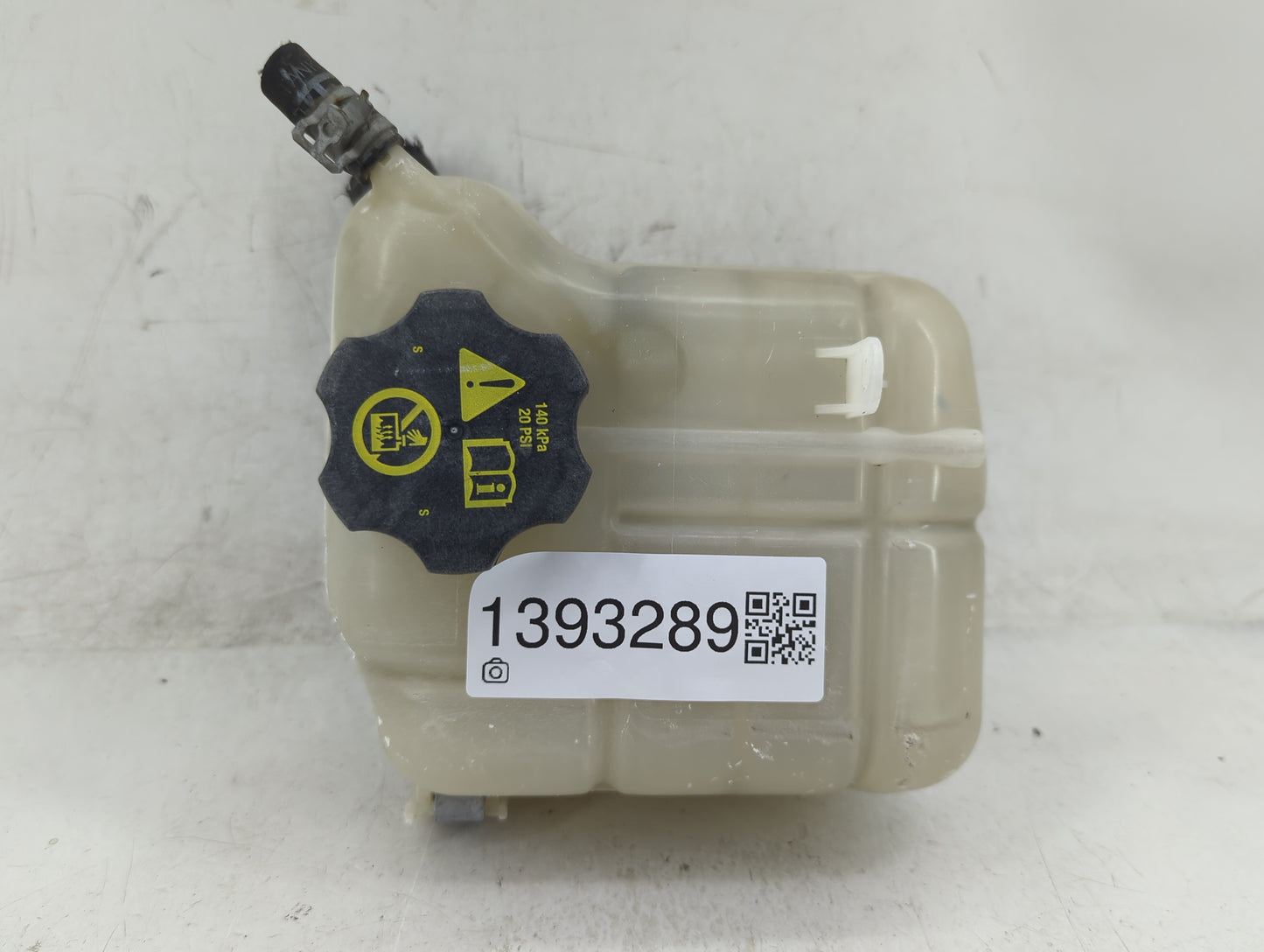 2010-2016 Cadillac Srx Radiator Coolant Overflow Expansion Tank Bottle - Oemusedautoparts1.com