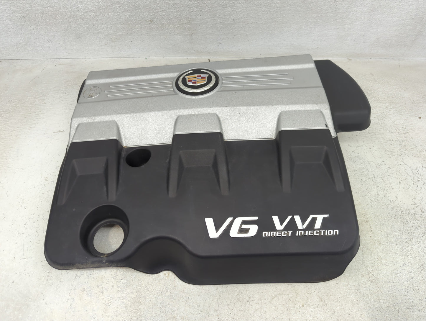2010 Cadillac Srx Engine Cover - Oemusedautoparts1.com