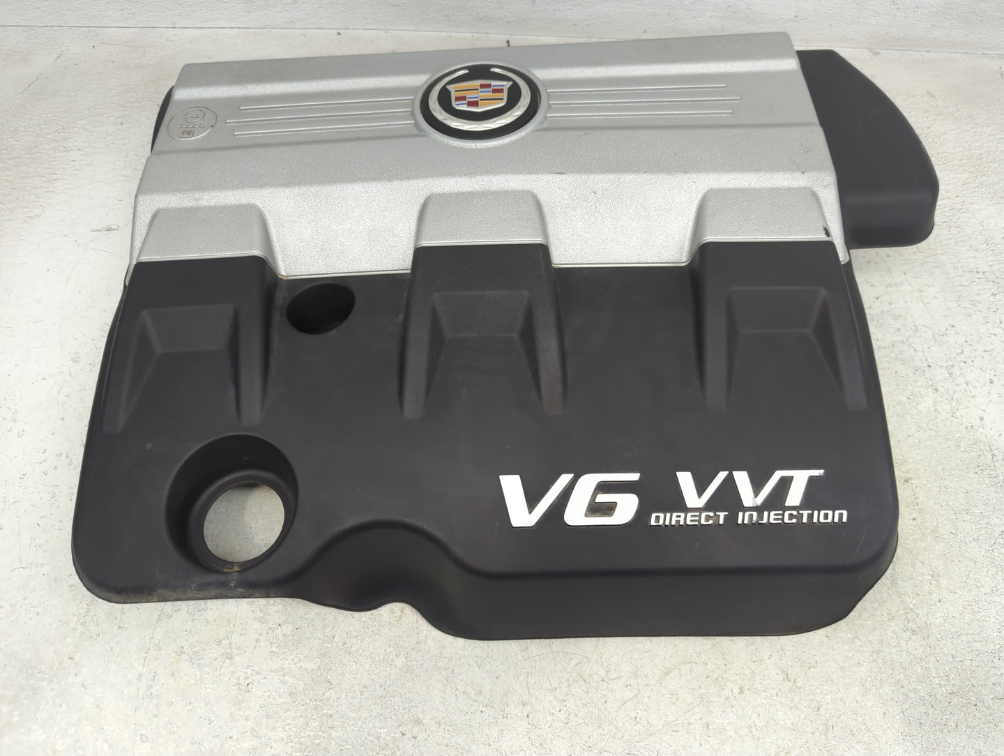 2010 Cadillac Srx Engine Cover - Oemusedautoparts1.com